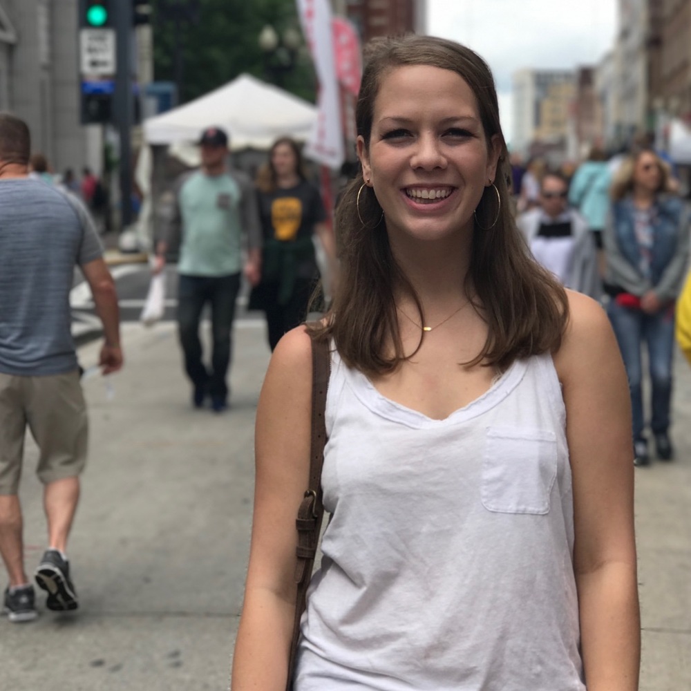 Meet your Posher, Caroline